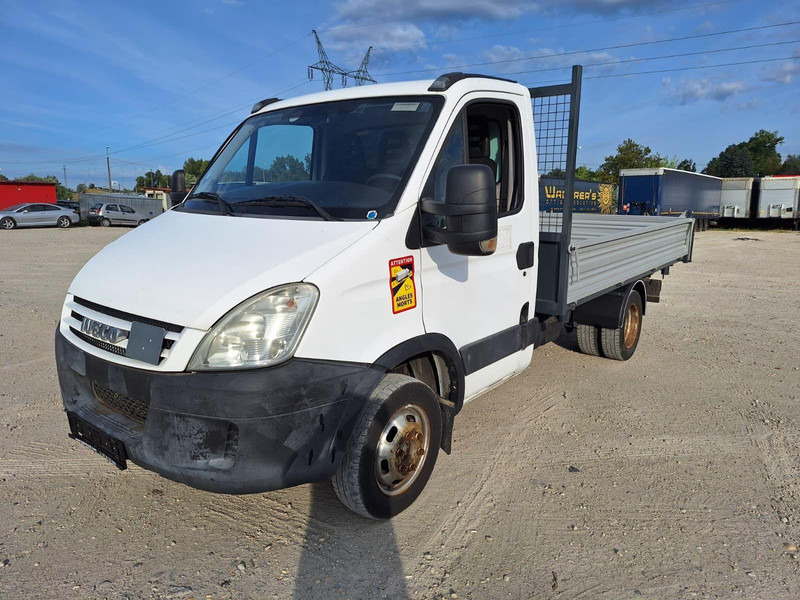 Iveco Daily 50 C 15 - 3 sided Tipper - Truk jungkit: gambar 3 Iveco Daily 50 C 15 - 3 sided Tipper - Truk jungkit: gambar 3