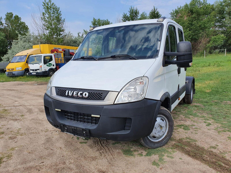 Iveco Daily 50C17 DOKA BE Mini Trekker - SZM - 3.5t - Tractor head mini, Van kombi: gambar 1 Iveco Daily 50C17 DOKA BE Mini Trekker - SZM - 3.5t - Tractor head mini, Van kombi: gambar 1