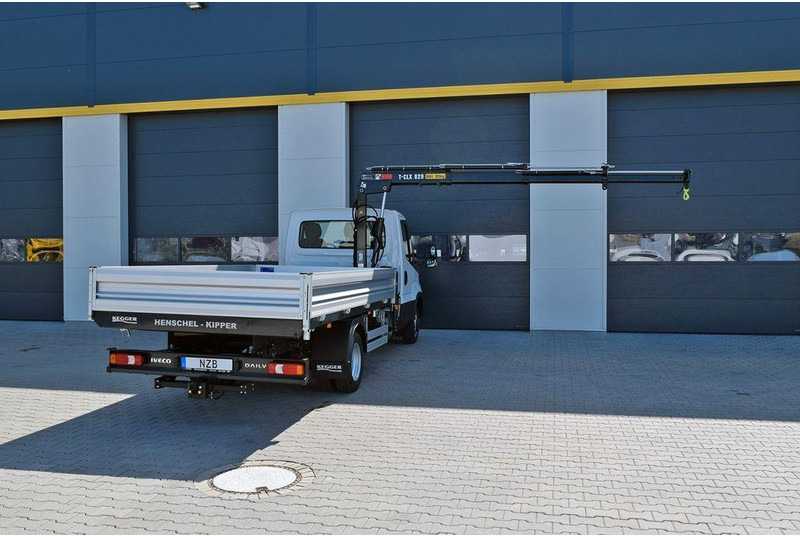 Iveco Daily 50C21H 3 way tipper + crane Hiab T-CLX 029 - Truk jungkit, Truk derek: gambar 3 Iveco Daily 50C21H 3 way tipper + crane Hiab T-CLX 029 - Truk jungkit, Truk derek: gambar 3