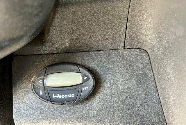 Truk jungkit Iveco Daily 70C17: gambar 6