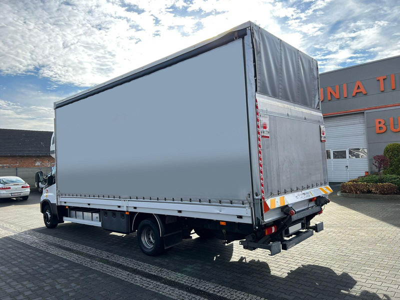 Iveco Daily 72C18 70C18 CURTAINE TILT+LIFT 1.HAND LED FULL OPTION - Truk dengan terpal samping: gambar 4 Iveco Daily 72C18 70C18 CURTAINE TILT+LIFT 1.HAND LED FULL OPTION - Truk dengan terpal samping: gambar 4