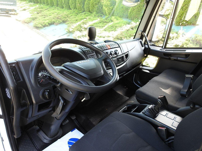 Iveco EUROCARGO 120 - 220 PLANDEKA WINDA 20 PALET AUTOMAT KLIMATYZACJA - Truk box: gambar 2 Iveco EUROCARGO 120 - 220 PLANDEKA WINDA 20 PALET AUTOMAT KLIMATYZACJA - Truk box: gambar 2