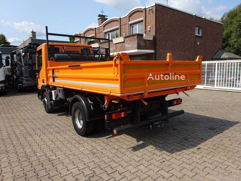 Iveco Eurocargo 120-210 - 3 way tipper truck - Truk jungkit: gambar 4 Iveco Eurocargo 120-210 - 3 way tipper truck - Truk jungkit: gambar 4