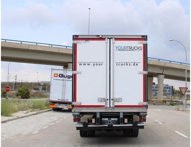 Iveco Eurocargo ML140E18 - Truk berpendingin: gambar 5 Iveco Eurocargo ML140E18 - Truk berpendingin: gambar 5