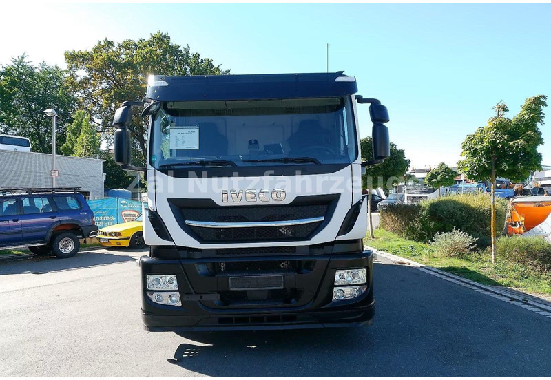 Iveco Magirus 420 - Tanker truck - Truk tangki: gambar 5 Iveco Magirus 420 - Tanker truck - Truk tangki: gambar 5