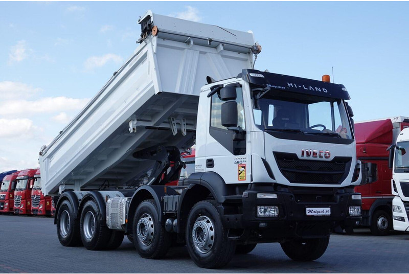 Iveco TRAKKER / 8x4 / WYWROTKA / HYDROBURTA / BORDMATIC / EURO 6 / ME - Truk jungkit: gambar 5 Iveco TRAKKER / 8x4 / WYWROTKA / HYDROBURTA / BORDMATIC / EURO 6 / ME - Truk jungkit: gambar 5