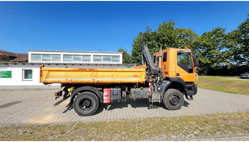 Iveco Trakker 360 EEV - 3 way tipper + crane - Truk jungkit, Truk derek: gambar 3 Iveco Trakker 360 EEV - 3 way tipper + crane - Truk jungkit, Truk derek: gambar 3