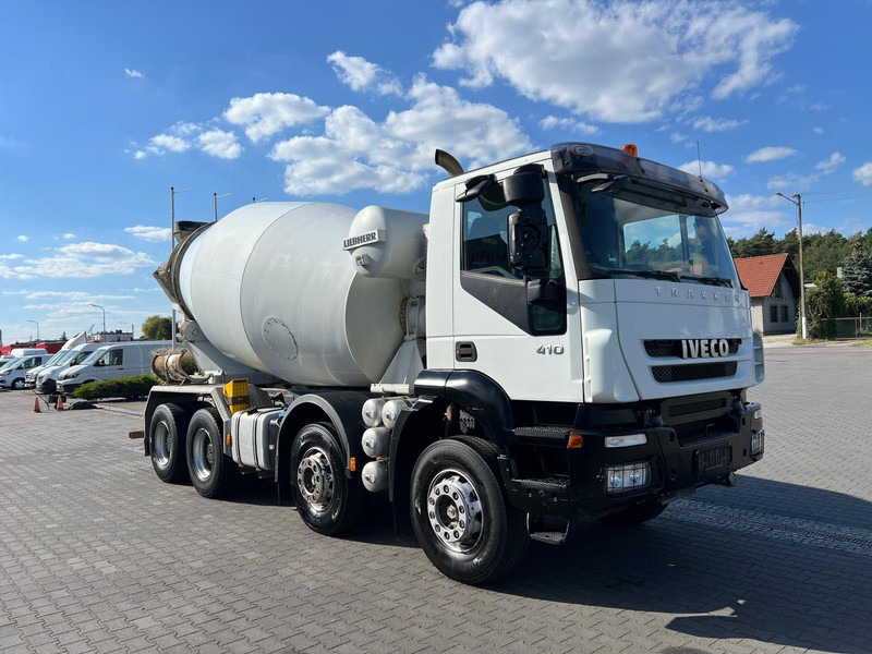 Iveco Trakker 410 CONCRETE MIXER LIEBHERR 904 9m³ - Truk pengaduk beton: gambar 5 Iveco Trakker 410 CONCRETE MIXER LIEBHERR 904 9m³ - Truk pengaduk beton: gambar 5