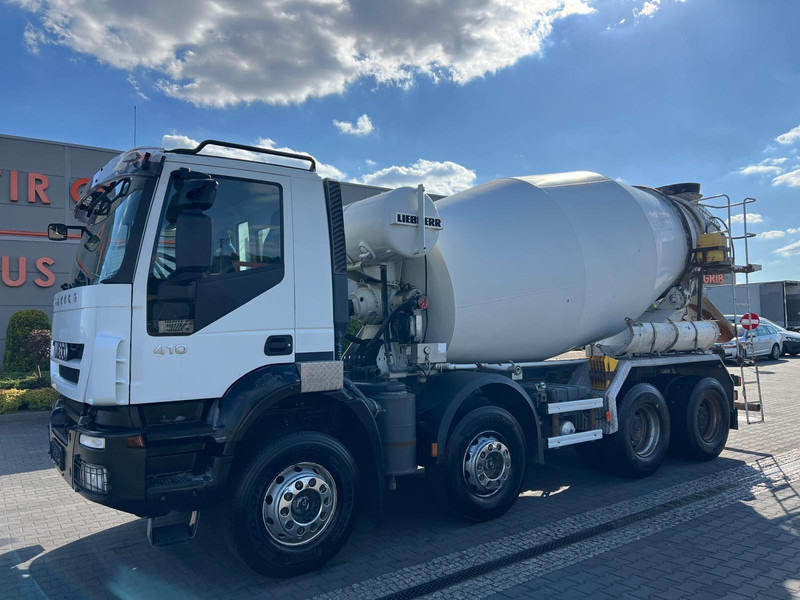 Iveco Trakker 410 CONCRETE MIXER LIEBHERR 904 9m³ - Truk pengaduk beton: gambar 2 Iveco Trakker 410 CONCRETE MIXER LIEBHERR 904 9m³ - Truk pengaduk beton: gambar 2