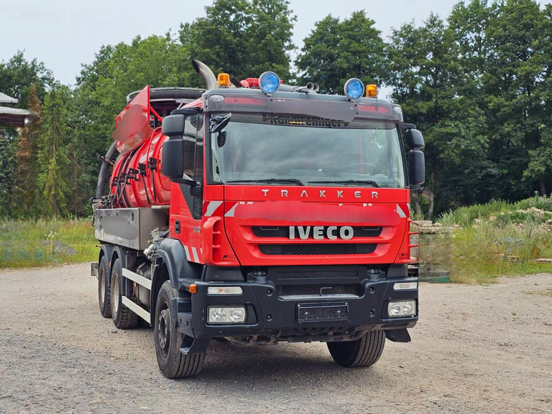 Iveco Trakker AD 260T41 - Vacuum truck - Truk vakum: gambar 2 Iveco Trakker AD 260T41 - Vacuum truck - Truk vakum: gambar 2