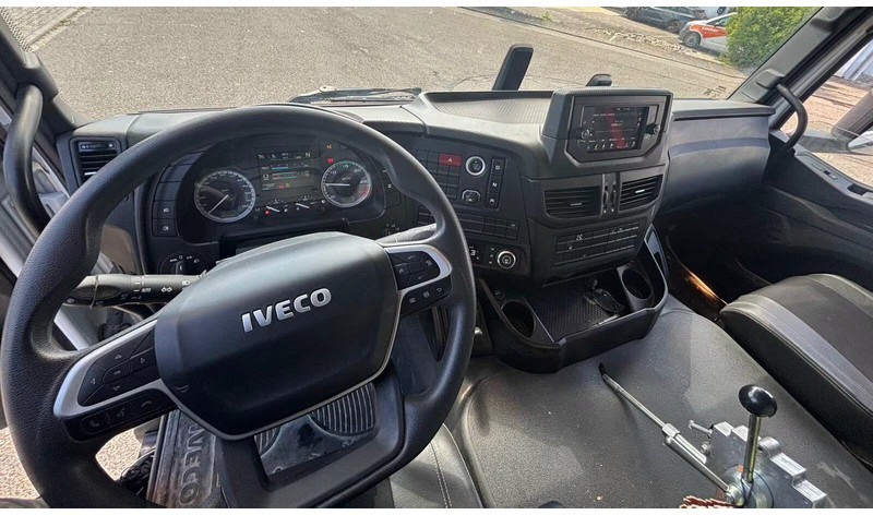 Leasing Iveco X-Way 400 - Mixer truck Iveco X-Way 400 - Mixer truck: gambar 15 Leasing Iveco X-Way 400 - Mixer truck Iveco X-Way 400 - Mixer truck: gambar 15