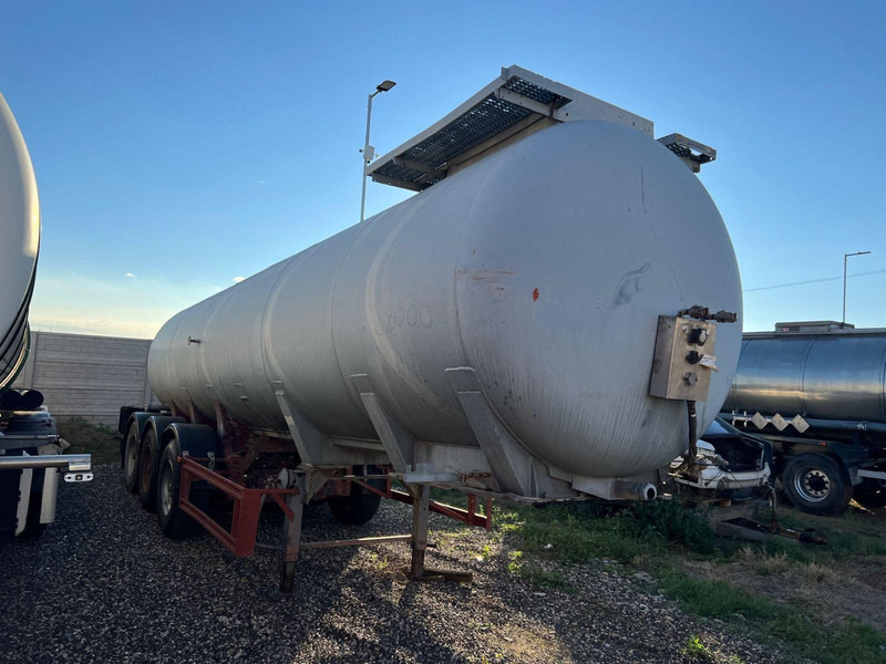 Kaiser FEM-KER - Semi-trailer tangki: gambar 2 Kaiser FEM-KER - Semi-trailer tangki: gambar 2