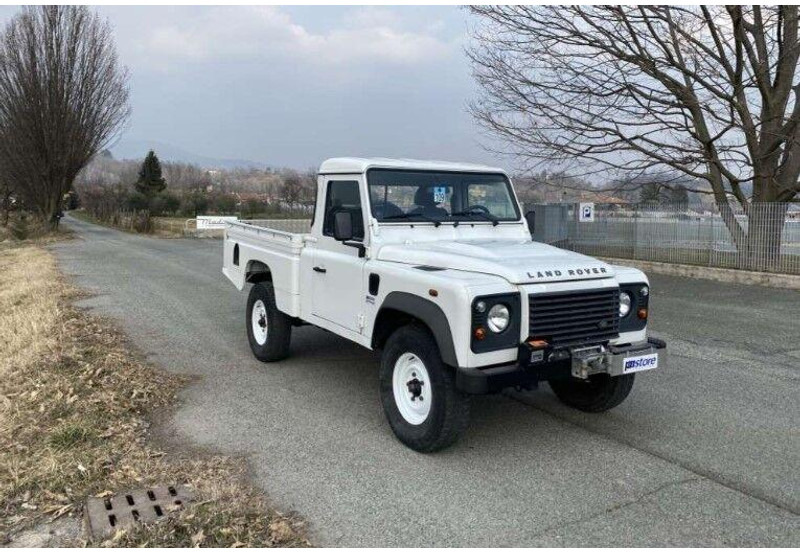 Land Rover Defender 110 - 2.2 Td4 4x4 Platós - Van flatbed: gambar 2 Land Rover Defender 110 - 2.2 Td4 4x4 Platós - Van flatbed: gambar 2