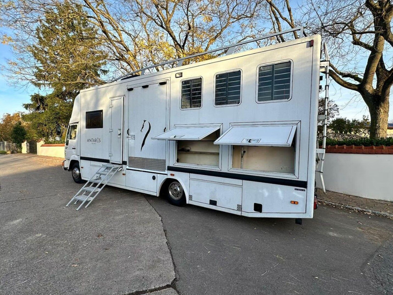 MAN 10.224 - Truk pengangkut kuda: gambar 4 MAN 10.224 - Truk pengangkut kuda: gambar 4