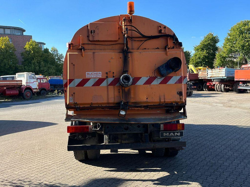 MAN 15.163 Utcaseprő - Penyapu jalan: gambar 4 MAN 15.163 Utcaseprő - Penyapu jalan: gambar 4