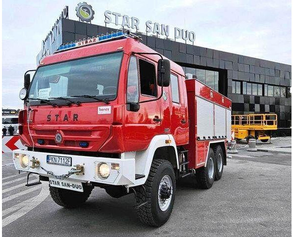 MAN 6x6 STAR Firetruck Feuerwehr - Truk pemadam kebakaran: gambar 1 MAN 6x6 STAR Firetruck Feuerwehr - Truk pemadam kebakaran: gambar 1
