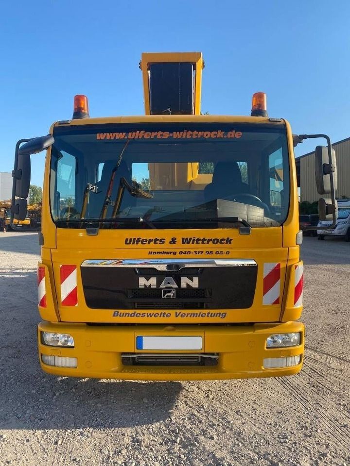 MAN Lifting basket - Ruthmann T330 33 m - Platform udara yang dipasang di truk: gambar 2 MAN Lifting basket - Ruthmann T330 33 m - Platform udara yang dipasang di truk: gambar 2