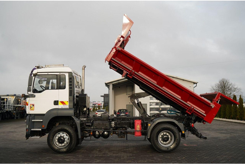 MAN TGA 18.360 - Truk jungkit: gambar 2 MAN TGA 18.360 - Truk jungkit: gambar 2