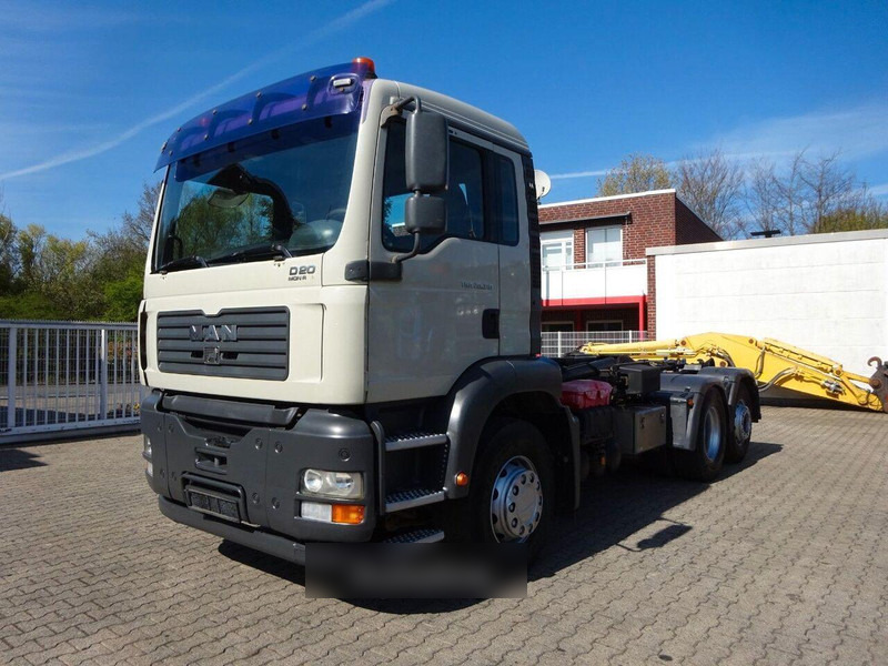 MAN TGA 26.310 6x4 Hook lift - Hook lift: gambar 4 MAN TGA 26.310 6x4 Hook lift - Hook lift: gambar 4