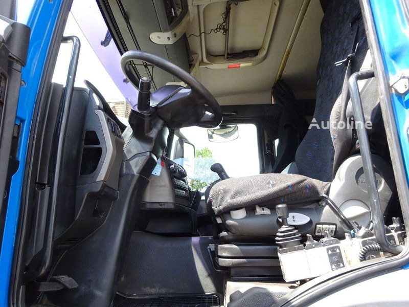 Pengangkut kontainer/ Container truck MAN TGA 26.400 - Skip loader: gambar 15