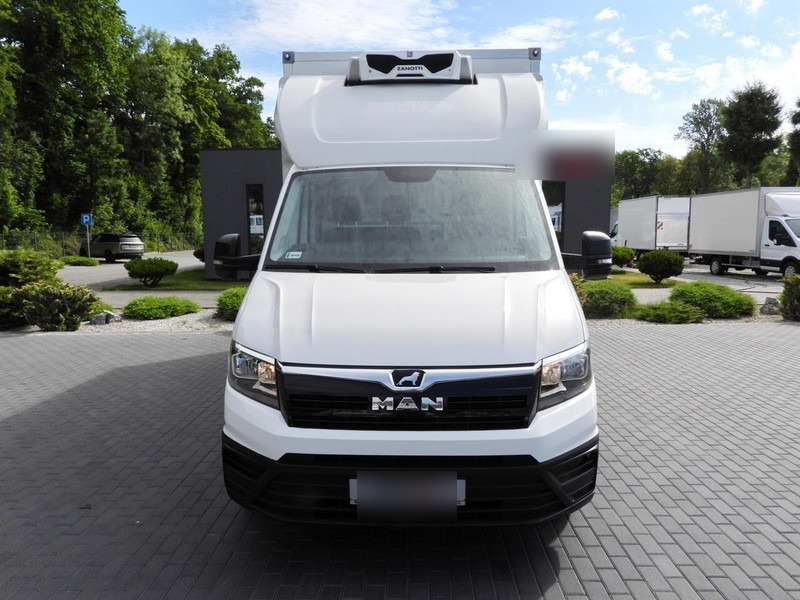 MAN TGE 3.140 CHŁODNIA KONTENER -1*C 8 PALET FUNKCJA GRZANIA TEMPOMA - Van berpendingin: gambar 5 MAN TGE 3.140 CHŁODNIA KONTENER -1*C 8 PALET FUNKCJA GRZANIA TEMPOMA - Van berpendingin: gambar 5