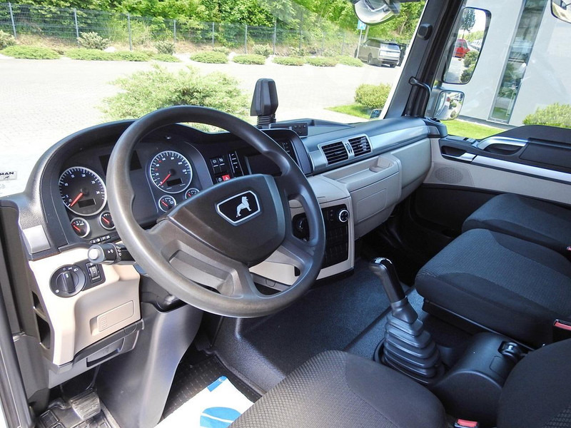 MAN TGL 10.180 KONTENER CHŁODNIA -20*C 11 PALET ZASILANIE 230V KLIMA - Truk berpendingin: gambar 2 MAN TGL 10.180 KONTENER CHŁODNIA -20*C 11 PALET ZASILANIE 230V KLIMA - Truk berpendingin: gambar 2