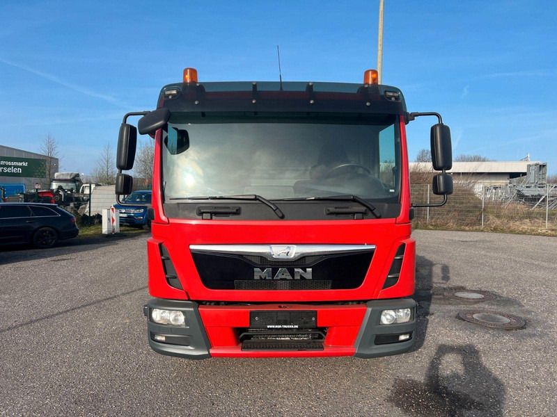 MAN TGL 10.180 Suction & pressure & rinsing truck - Truk vakum: gambar 2 MAN TGL 10.180 Suction & pressure & rinsing truck - Truk vakum: gambar 2
