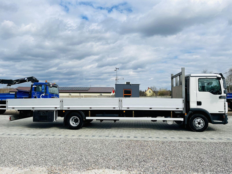 MAN TGL 12.250 - Truk flatbed: gambar 5 MAN TGL 12.250 - Truk flatbed: gambar 5