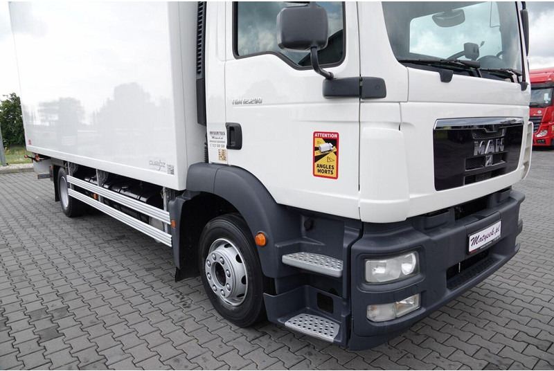 MAN TGM 12.290 / 4x2 / CHŁODNIA 6,5 M / AGREGAT THERMO KING T-600 R - Truk berpendingin: gambar 5 MAN TGM 12.290 / 4x2 / CHŁODNIA 6,5 M / AGREGAT THERMO KING T-600 R - Truk berpendingin: gambar 5