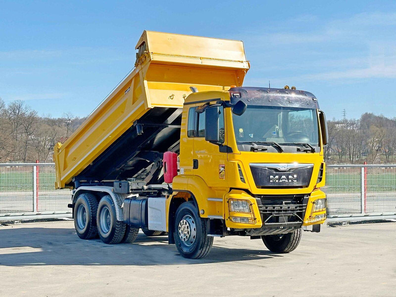 MAN TGS 33.440 * KIPPER 5,20 m + BORDMATIC * 6x4 - Truk jungkit: gambar 1 MAN TGS 33.440 * KIPPER 5,20 m + BORDMATIC * 6x4 - Truk jungkit: gambar 1