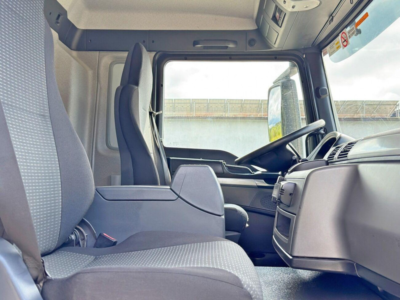 Truk flatbed, Truk derek MAN TGS 33.480*KIPPER 5,05m * PK 33002-EH C+FUNK/6x6* 6x6: gambar 10 Truk flatbed, Truk derek MAN TGS 33.480*KIPPER 5,05m * PK 33002-EH C+FUNK/6x6* 6x6: gambar 10