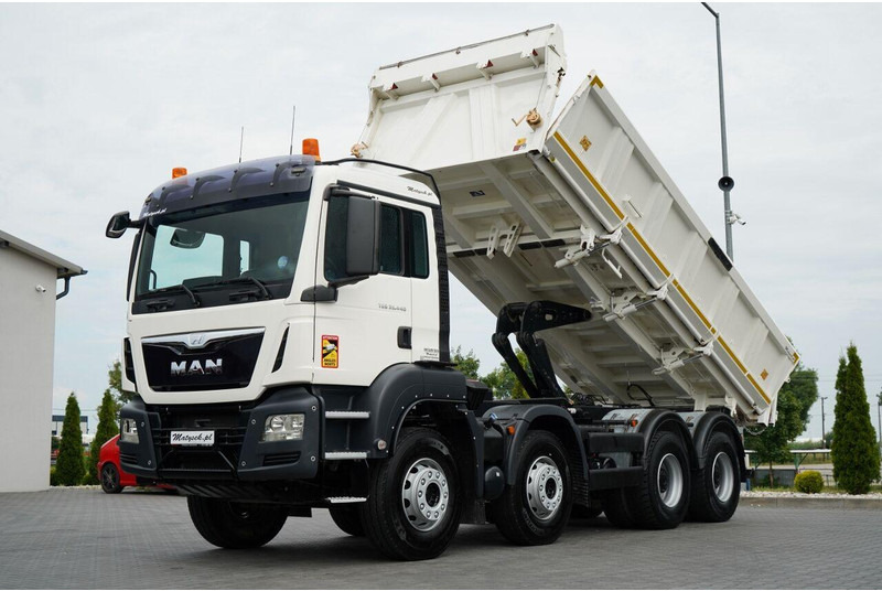 MAN TGS 35.440 / 8X4 / WYWROTKA 2 STR. / HYDROBURTA / BORDMATIC / ZA - Truk jungkit: gambar 1 MAN TGS 35.440 / 8X4 / WYWROTKA 2 STR. / HYDROBURTA / BORDMATIC / ZA - Truk jungkit: gambar 1