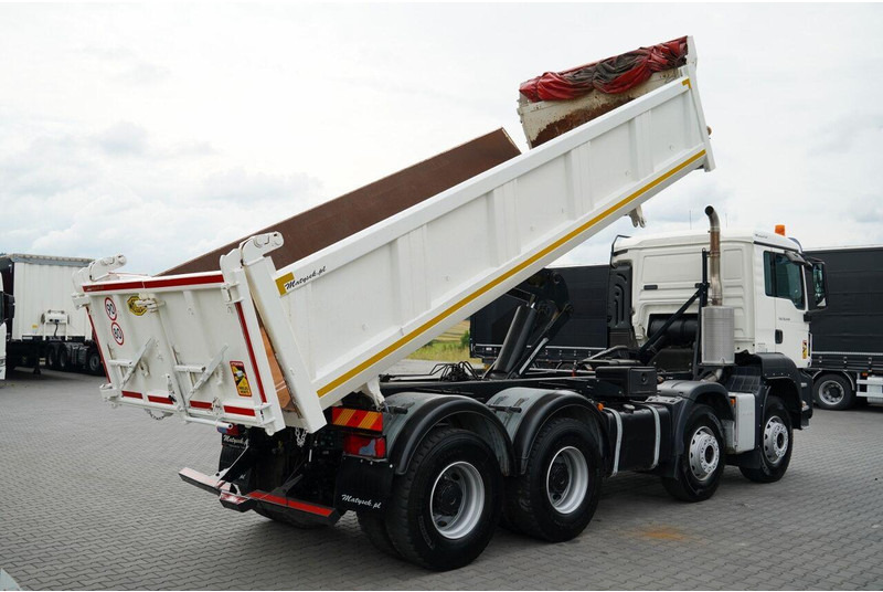 MAN TGS 35.440 / 8X4 / WYWROTKA 2 STR. / HYDROBURTA / BORDMATIC / ZA - Truk jungkit: gambar 4 MAN TGS 35.440 / 8X4 / WYWROTKA 2 STR. / HYDROBURTA / BORDMATIC / ZA - Truk jungkit: gambar 4