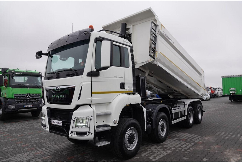 MAN TGS 41.460 / 8x8 / WYWROTKA TYLNOZSYP / MANUAL / KH-KIPPER / EUR - Truk jungkit: gambar 3 MAN TGS 41.460 / 8x8 / WYWROTKA TYLNOZSYP / MANUAL / KH-KIPPER / EUR - Truk jungkit: gambar 3