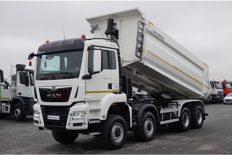 MAN TGS 41.460 / 8x8 / WYWROTKA TYLNOZSYP / MANUAL / KH-KIPPER / EUR - Truk jungkit: gambar 1 MAN TGS 41.460 / 8x8 / WYWROTKA TYLNOZSYP / MANUAL / KH-KIPPER / EUR - Truk jungkit: gambar 1