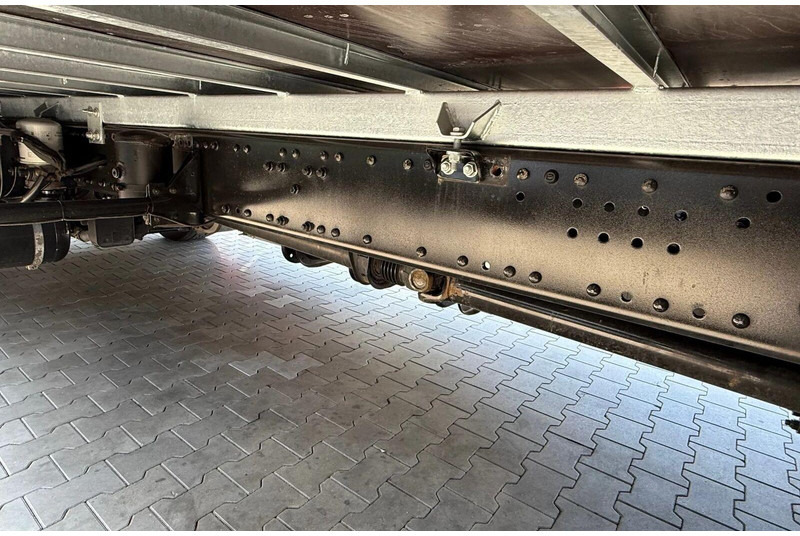 Truk dengan terpal samping MAN TGX 18.470 - Curtain side: gambar 19