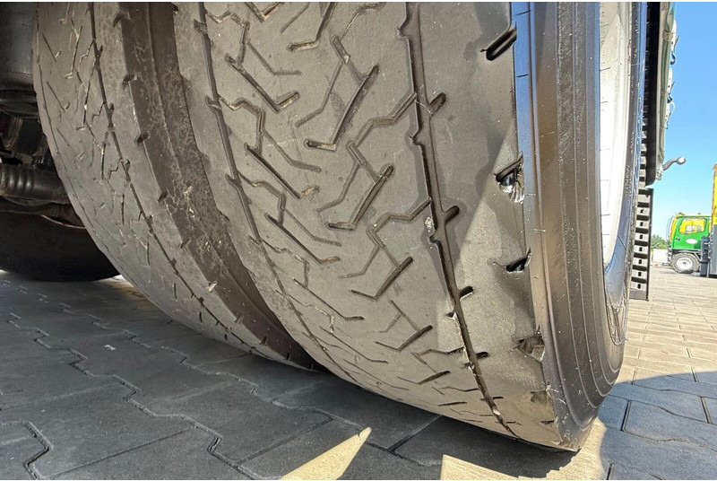 Truk dengan terpal samping MAN TGX 18.470 - Curtain side: gambar 18