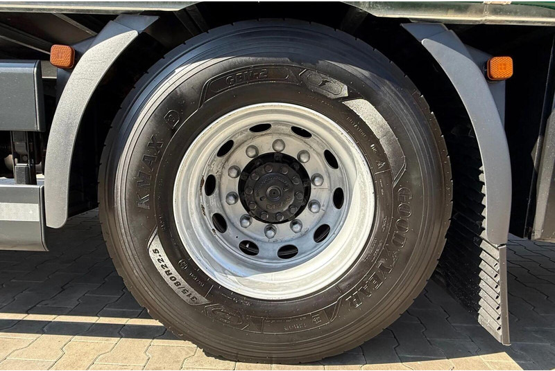 Truk dengan terpal samping MAN TGX 18.470 - Curtain side: gambar 15