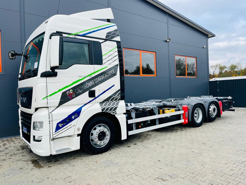 MAN TGX 26.420 - Truk sasis: gambar 2 MAN TGX 26.420 - Truk sasis: gambar 2