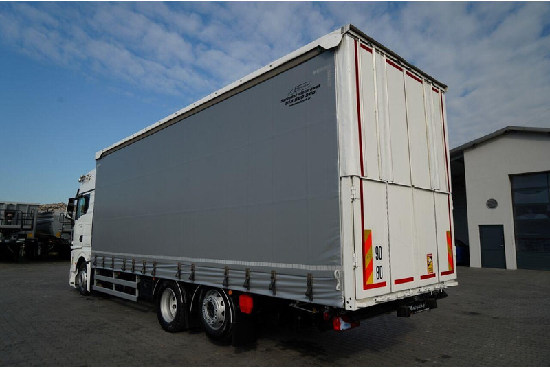 MAN TGX 26.470 / 6x2 / FIRANKA / SOLÓWKA / 6x2 / 120 m3 / OŚ PODNOSZ - Truk dengan terpal samping: gambar 4 MAN TGX 26.470 / 6x2 / FIRANKA / SOLÓWKA / 6x2 / 120 m3 / OŚ PODNOSZ - Truk dengan terpal samping: gambar 4