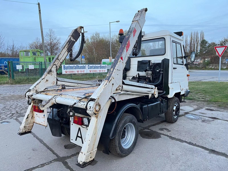 MULTICAR M26 Profi Line - Skip loader truck - Truk skip loader: gambar 3 MULTICAR M26 Profi Line - Skip loader truck - Truk skip loader: gambar 3