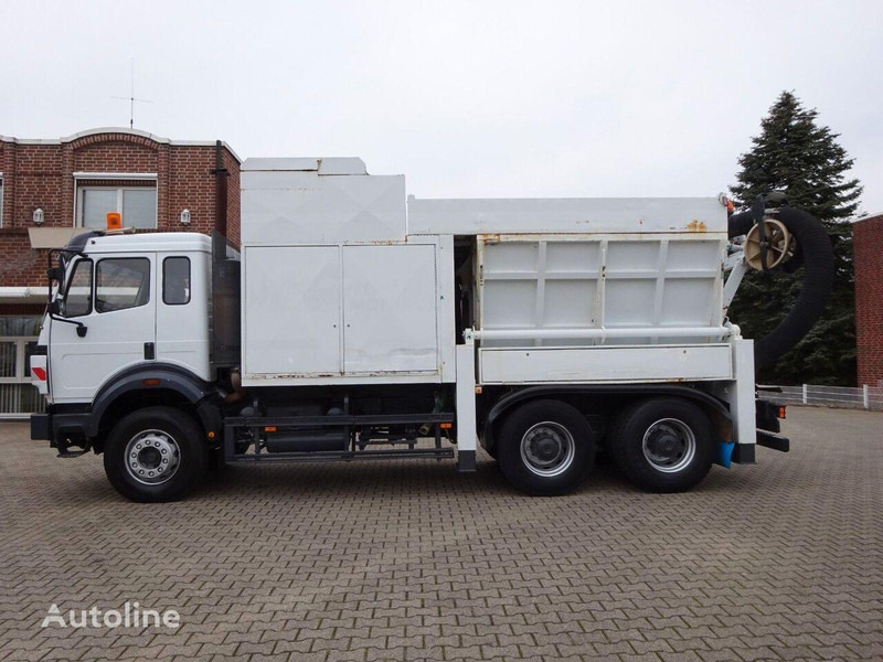 Mercedes-Benz 2527 - Vacuum truck 6x4 - Truk vakum: gambar 3 Mercedes-Benz 2527 - Vacuum truck 6x4 - Truk vakum: gambar 3