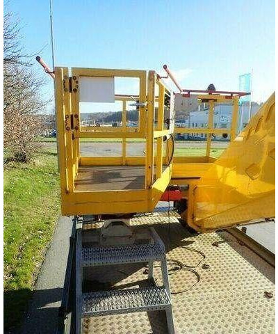 Platform udara yang dipasang di truk Mercedes-Benz 3344 SRT SCHÖRLING Road Rail Railway Zweiweg: gambar 13