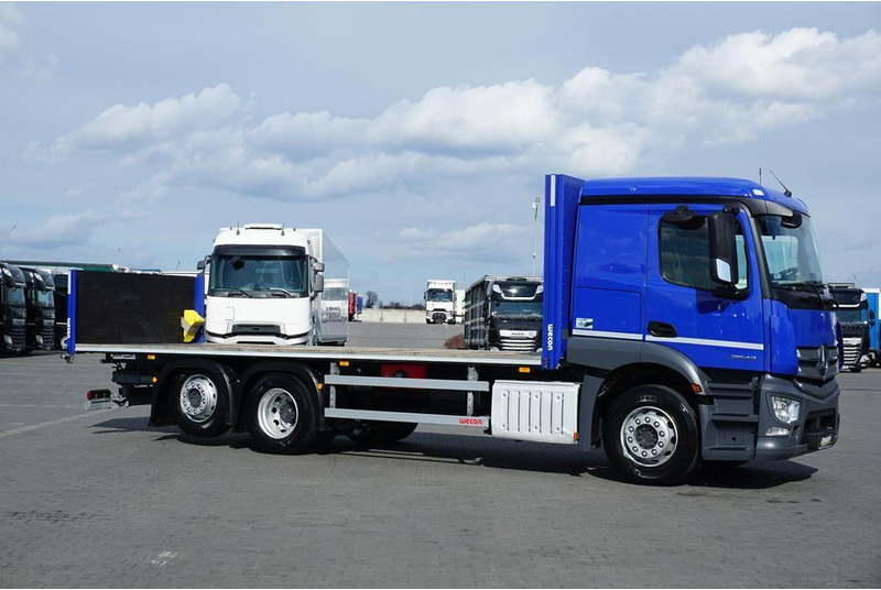 Mercedes-Benz ACTROS / 2543 / ACC / E 6 / PEŁNY ADR / PLATFORMA / ZAWIESIE POD - Truk flatbed: gambar 4 Mercedes-Benz ACTROS / 2543 / ACC / E 6 / PEŁNY ADR / PLATFORMA / ZAWIESIE POD - Truk flatbed: gambar 4