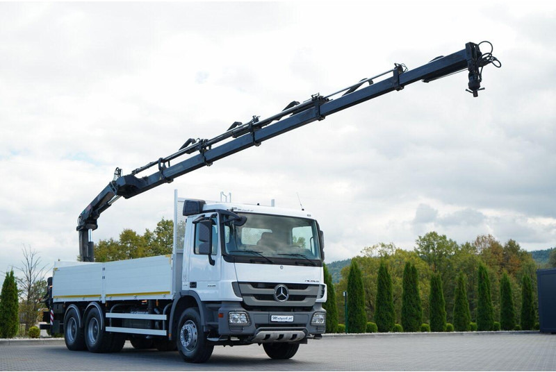 Mercedes-Benz ACTROS 2636 / 6x4 / SKRZYNIOWY 6,5 M + HDS HIAB / MOCNA PODŁOGA - Truk flatbed, Truk derek: gambar 1 Mercedes-Benz ACTROS 2636 / 6x4 / SKRZYNIOWY 6,5 M + HDS HIAB / MOCNA PODŁOGA - Truk flatbed, Truk derek: gambar 1
