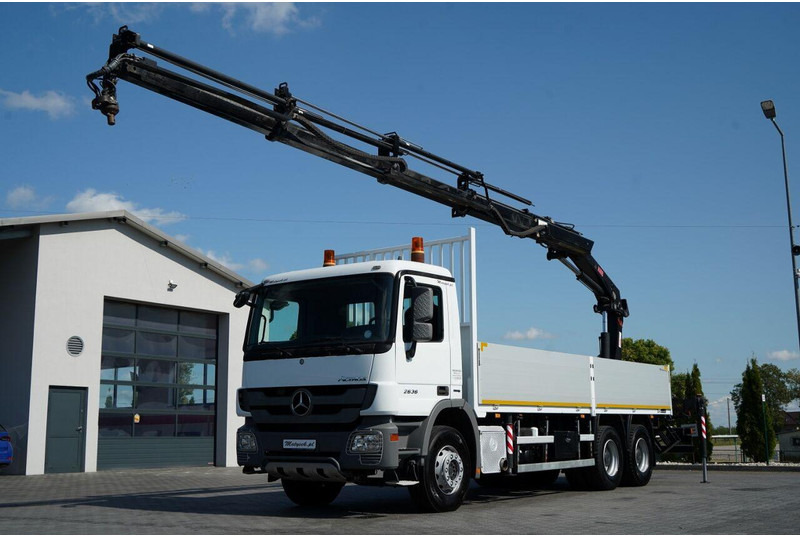 Mercedes-Benz ACTROS 2636 / 6x4 / SKRZYNIOWY 7 M + HDS HIAB - WYSÓW 12,6 M / - Truk flatbed, Truk derek: gambar 1 Mercedes-Benz ACTROS 2636 / 6x4 / SKRZYNIOWY 7 M + HDS HIAB - WYSÓW 12,6 M / - Truk flatbed, Truk derek: gambar 1