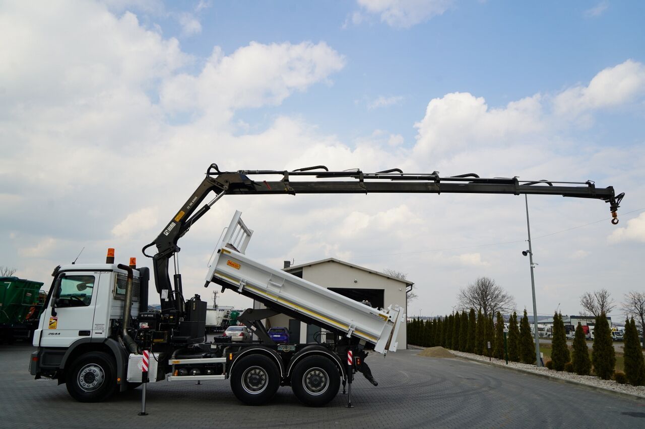 Mercedes-Benz ACTROS 2644 / 6X4 / BASCULATOR / 2X PLĂCI HIDRAULICE / + HIAB 16 - Truk jungkit, Truk derek: gambar 2 Mercedes-Benz ACTROS 2644 / 6X4 / BASCULATOR / 2X PLĂCI HIDRAULICE / + HIAB 16 - Truk jungkit, Truk derek: gambar 2