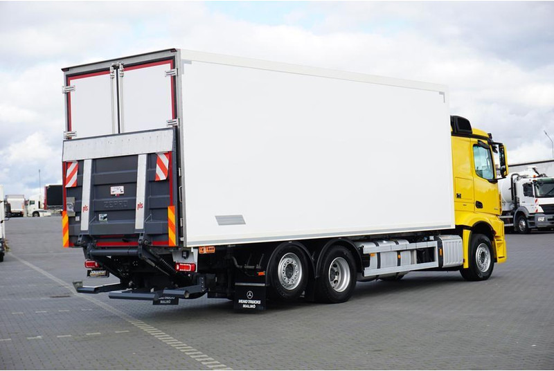 Mercedes-Benz ACTROS / 2853 / ACC / E 6 / MP 5 / CHŁODNIA + WINDA / 18 PALET / - Truk berpendingin: gambar 5 Mercedes-Benz ACTROS / 2853 / ACC / E 6 / MP 5 / CHŁODNIA + WINDA / 18 PALET / - Truk berpendingin: gambar 5