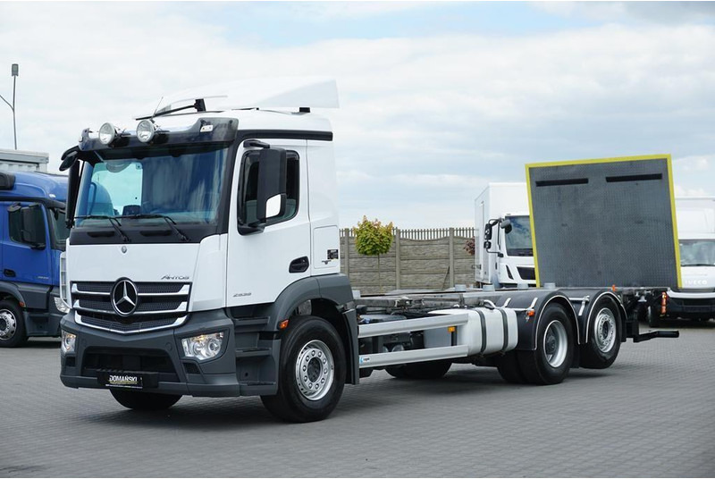 Mercedes-Benz ANTOS / 2535 / ACC / E 6 / BDF + WINDA / 7.15 , 7.45, 7.82 M / O - Pengangkut kontainer/ Container truck: gambar 2 Mercedes-Benz ANTOS / 2535 / ACC / E 6 / BDF + WINDA / 7.15 , 7.45, 7.82 M / O - Pengangkut kontainer/ Container truck: gambar 2