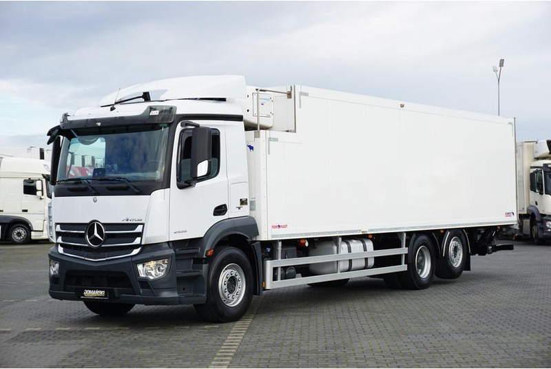 Mercedes-Benz ANTOS / 2535 / EURO 6 / CHŁODNIA + WINDA / 23 PALETY / OŚ SKRĘTN - Truk berpendingin: gambar 1 Mercedes-Benz ANTOS / 2535 / EURO 6 / CHŁODNIA + WINDA / 23 PALETY / OŚ SKRĘTN - Truk berpendingin: gambar 1